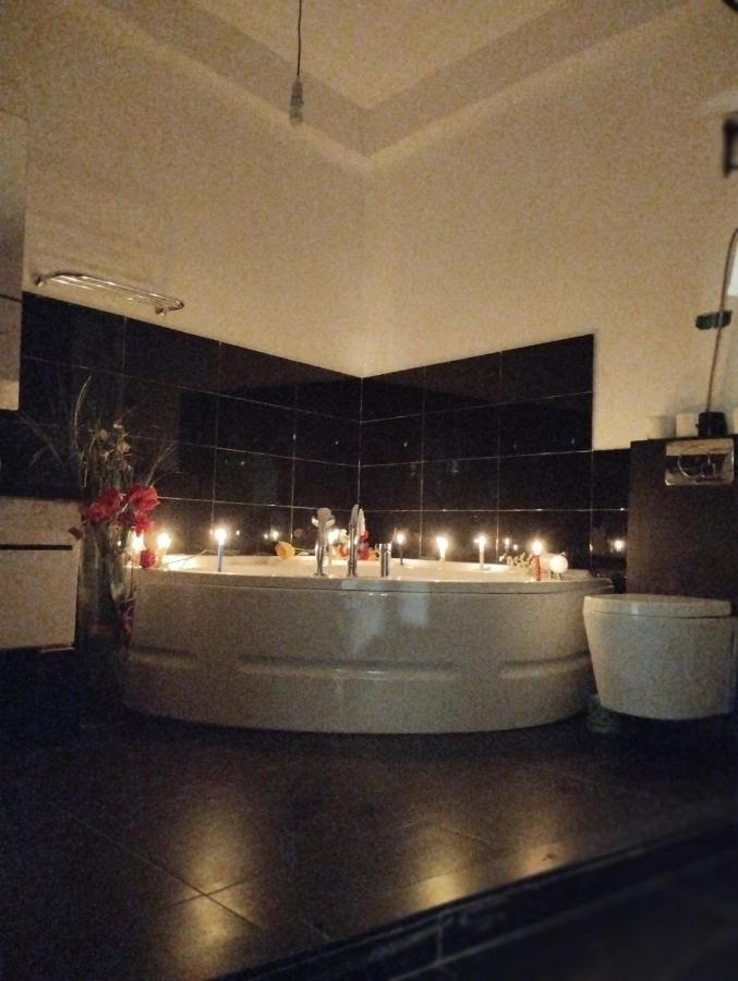 צ'פצ'אוונה Hostal Valencia - Private Room With Bathroom מראה חיצוני תמונה