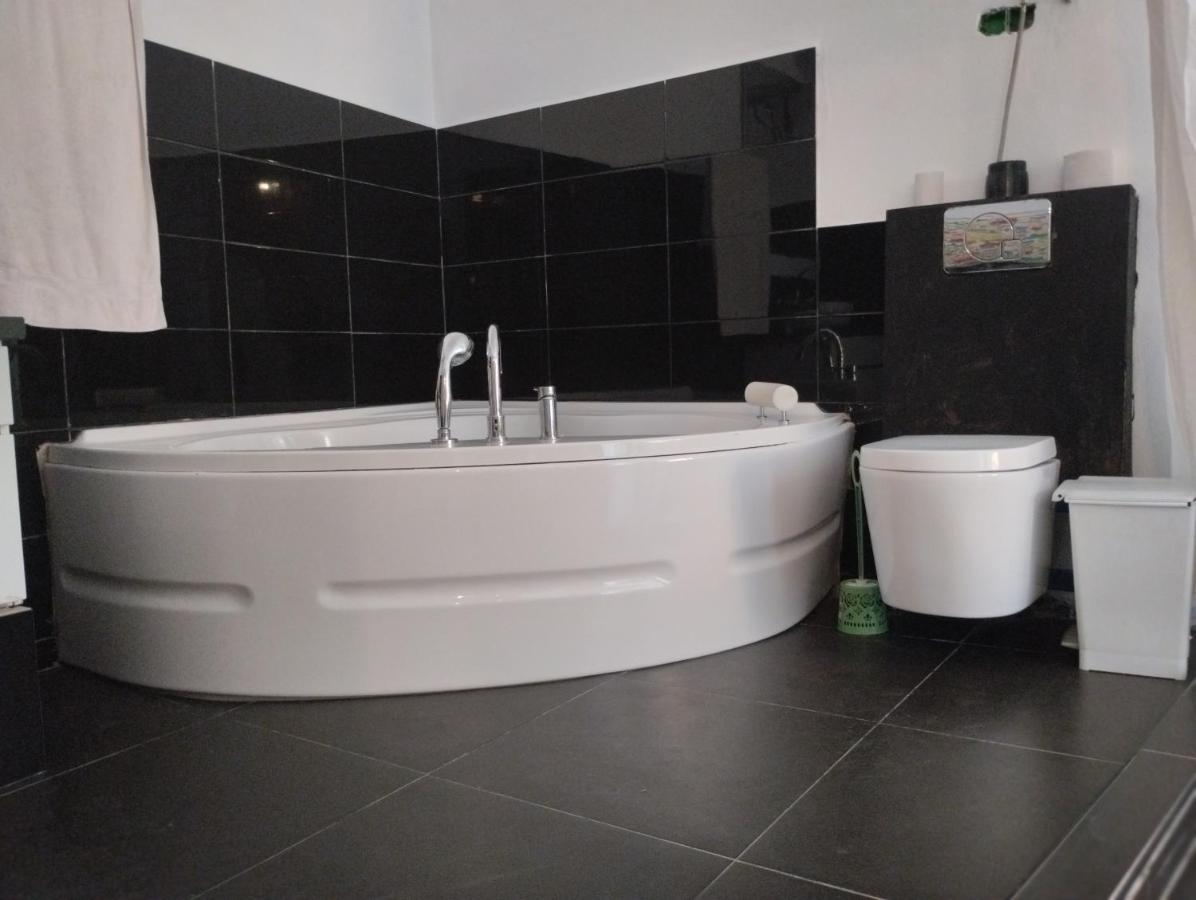 צ'פצ'אוונה Hostal Valencia - Private Room With Bathroom מראה חיצוני תמונה