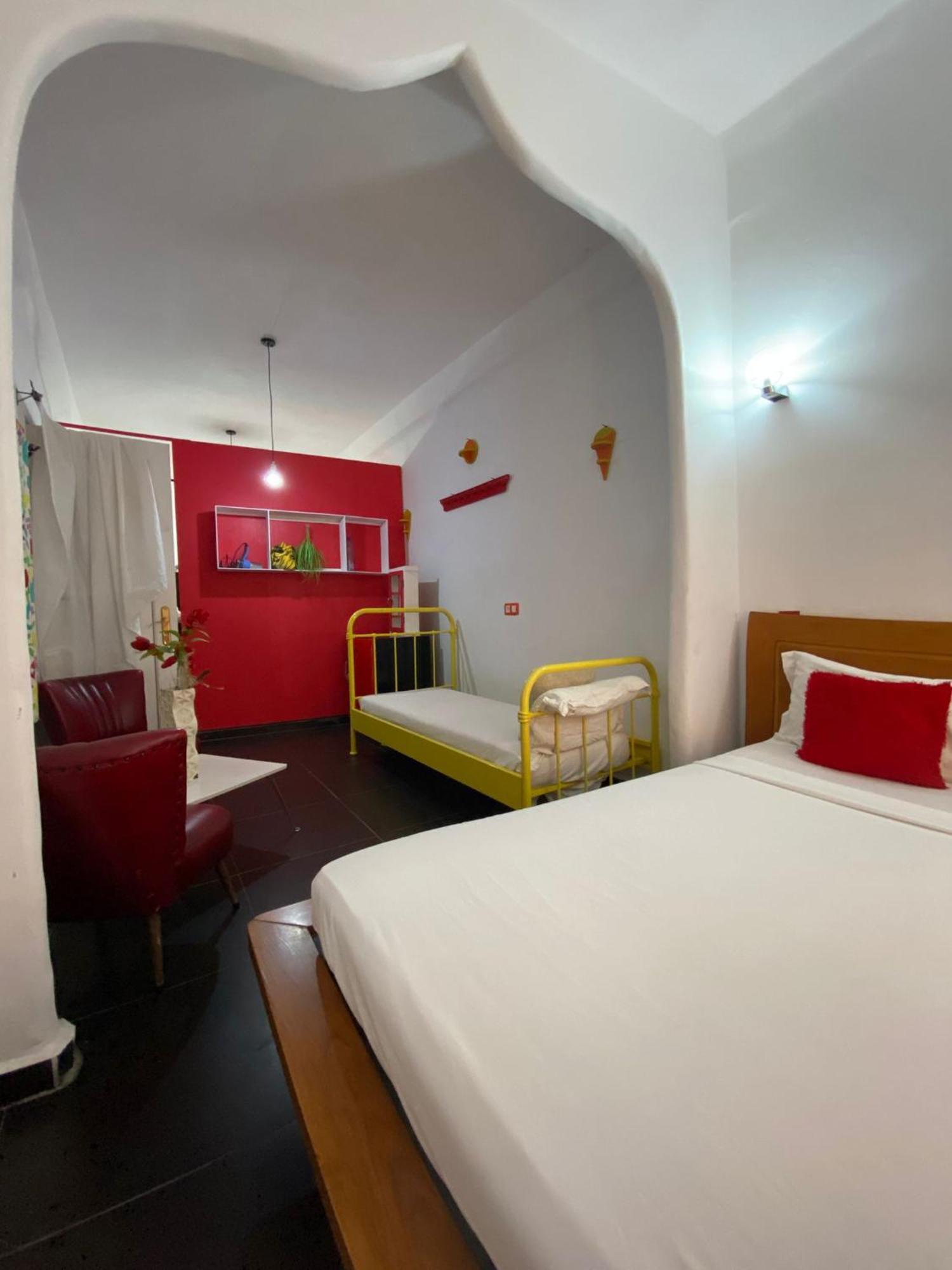 צ'פצ'אוונה Hostal Valencia - Private Room With Bathroom מראה חיצוני תמונה